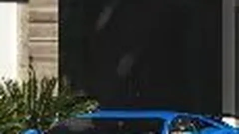 揭秘B费蜕变：阿勒代斯点赞，挥袖间少了稚气，更显成熟风度