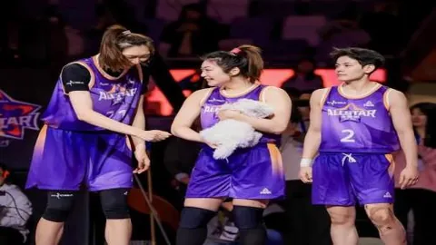 柏林联合主帅感叹：战局突变，球队冷静应对至关重要